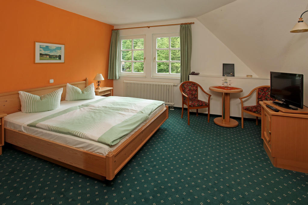 Hotel Boltenmuehle Guhlen Glienicke Kamer foto